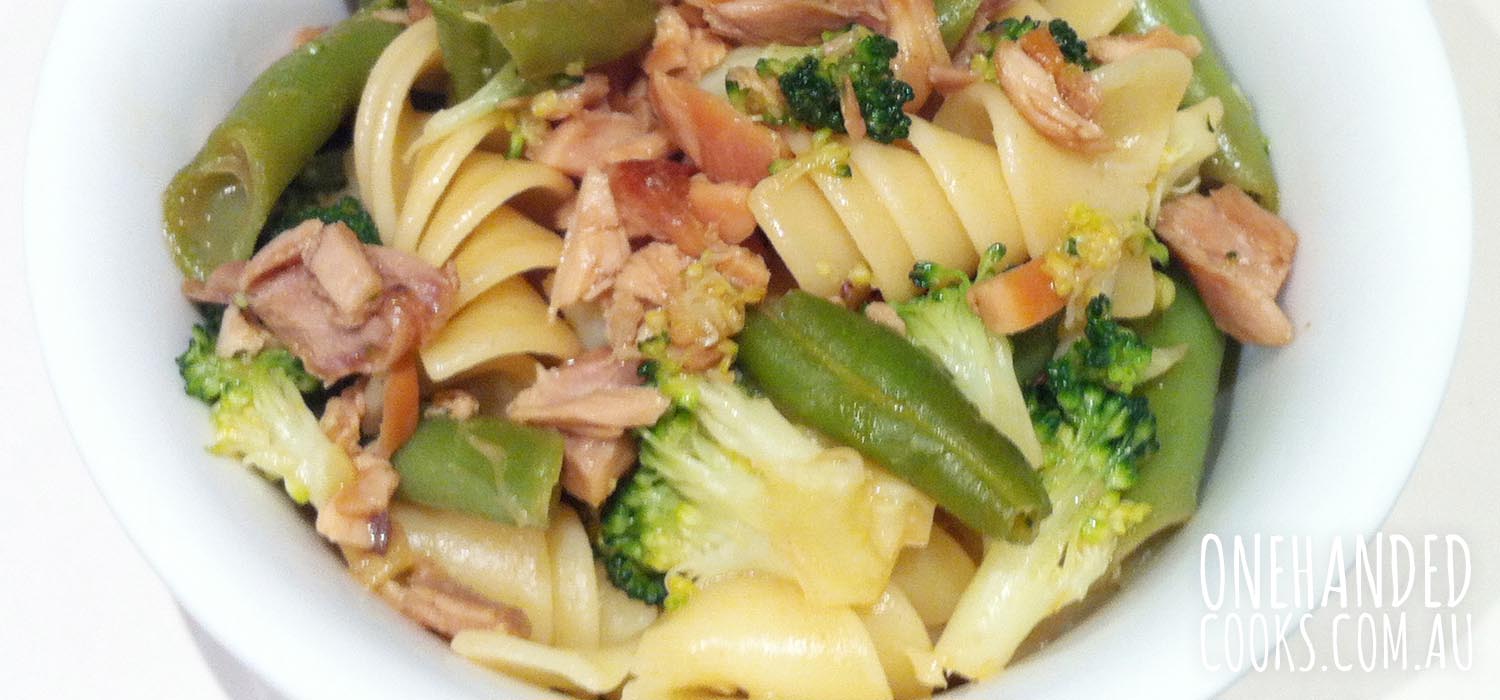 Honey Soy Chicken and Green Bean Pasta One Handed Cooks