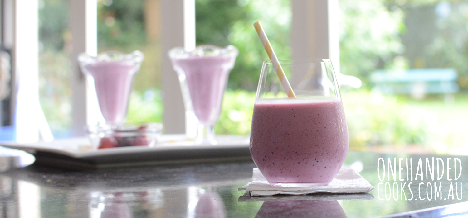 Berry Oaty Breakfast Smoothie