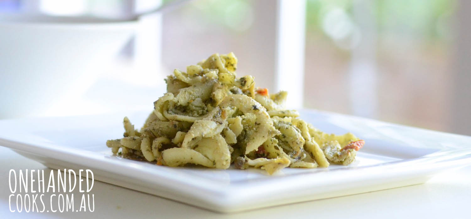 Pesto Pasta Salad (Vegan) - One Handed Cooks